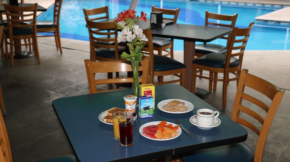 Quality Inn Tuxtla Gutiérrez מראה חיצוני תמונה