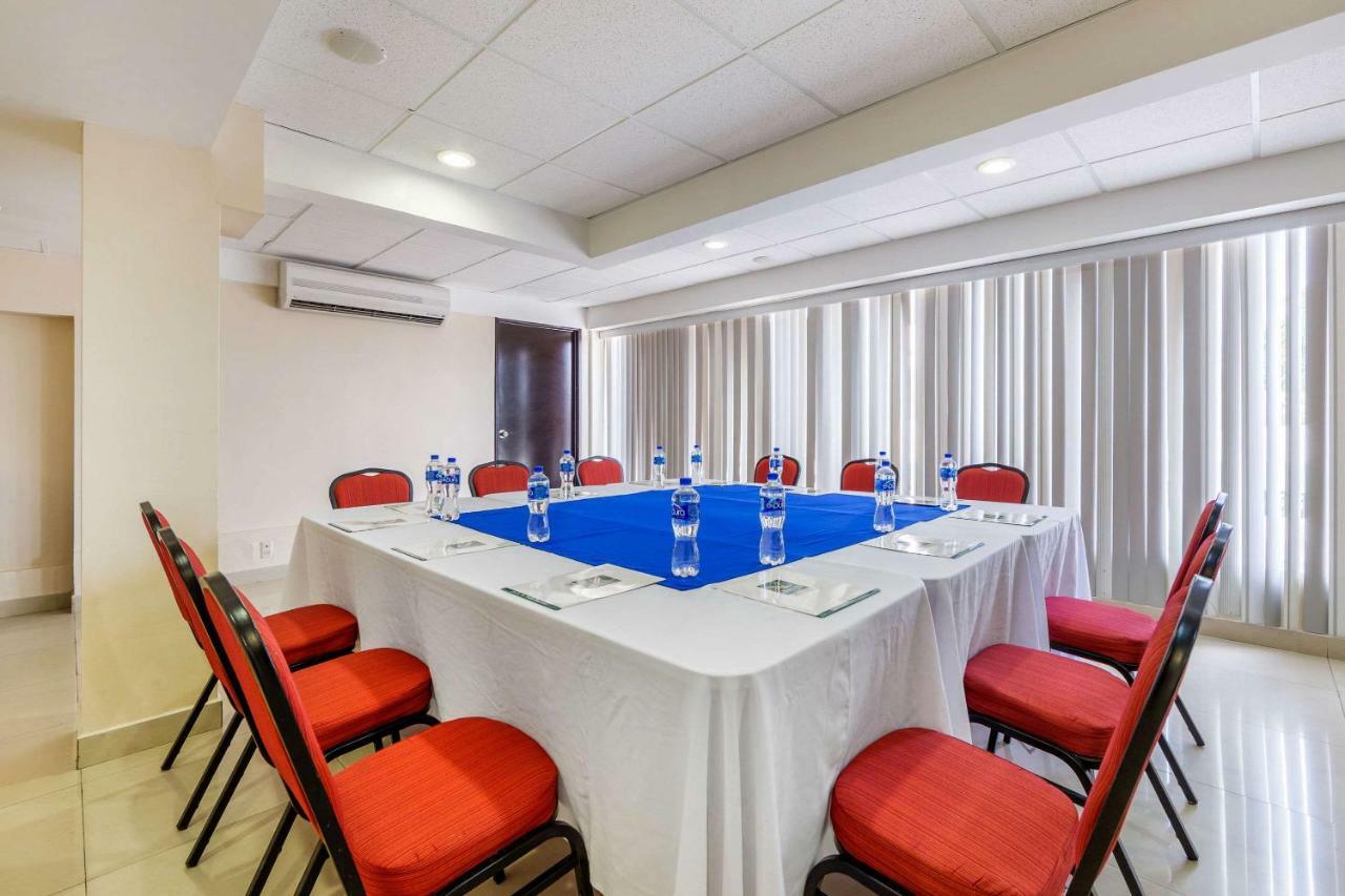 Quality Inn Tuxtla Gutiérrez מראה חיצוני תמונה